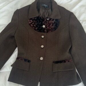 Vintage Mizu Cheung Size 9